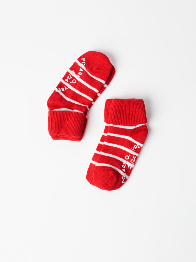 2-pack of anti-slip socks