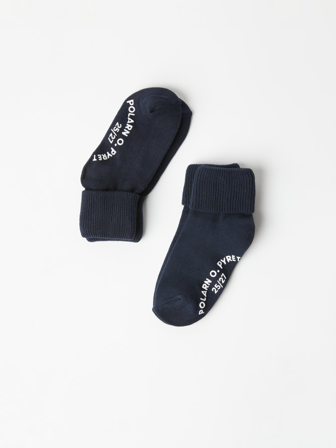 2-pack of anti-slip socks