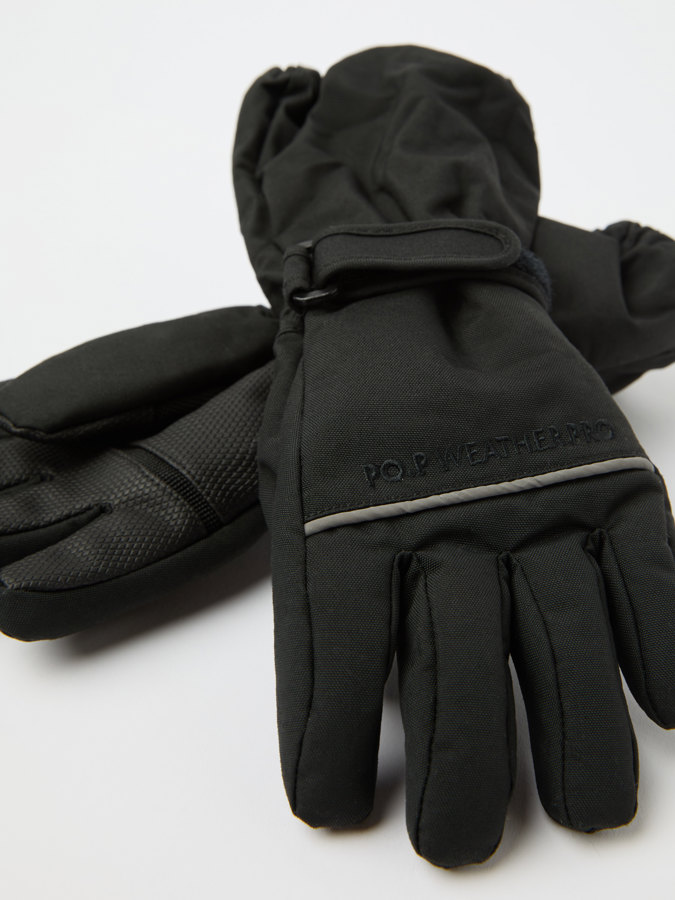 Waterproof padded gloves