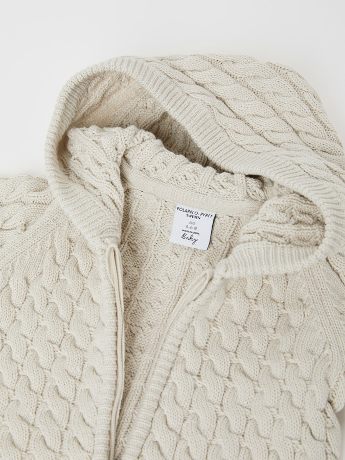 Knitted onesie for baby