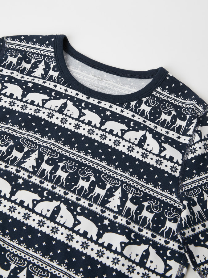 Two-piece pyjamas for adults