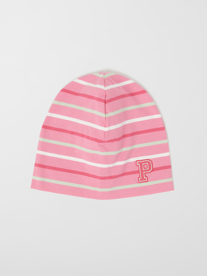 Striped jersey beanie with "P" appliqué