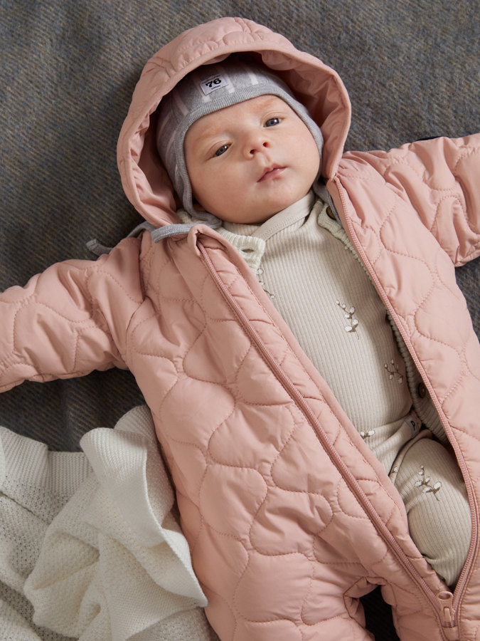 Solid color, lightly padded, windproof all-in-one