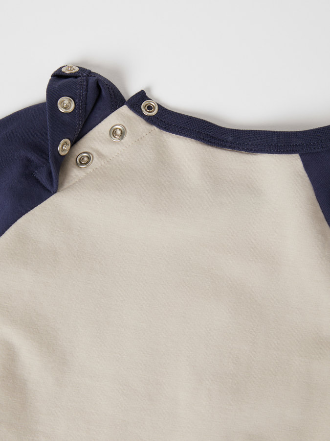 Long-sleeved top with cars