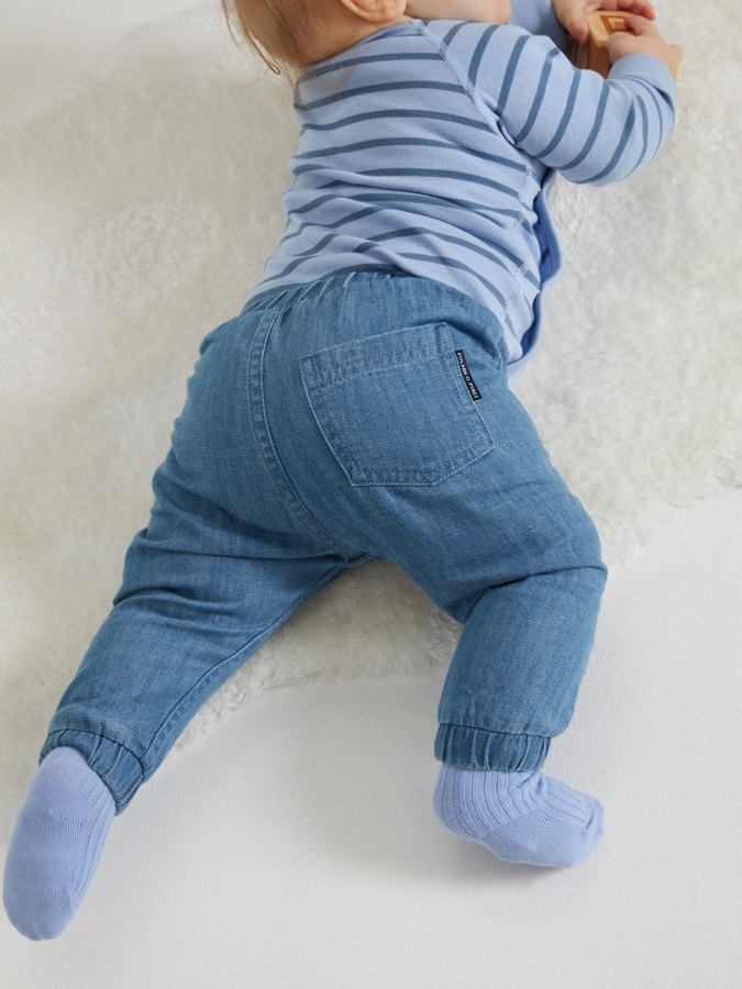 Solid color pull-on denim pants