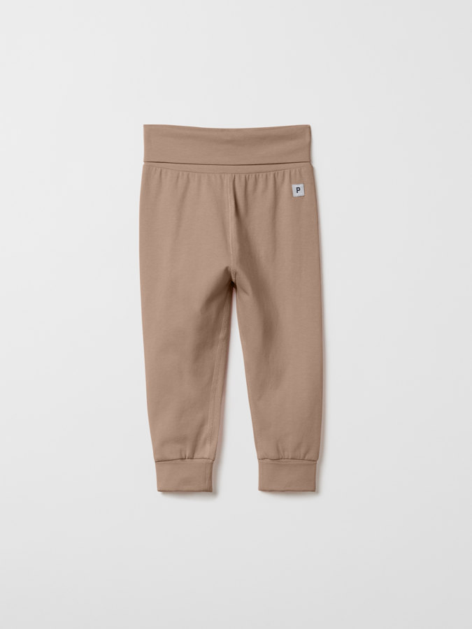 Solid color pants with fold-down cuffs