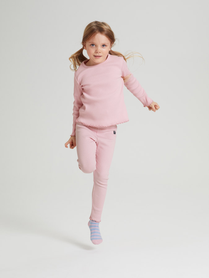 Solid color, ribbed top