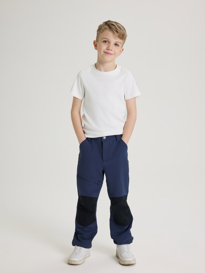 Water-repellent outdoor trousers