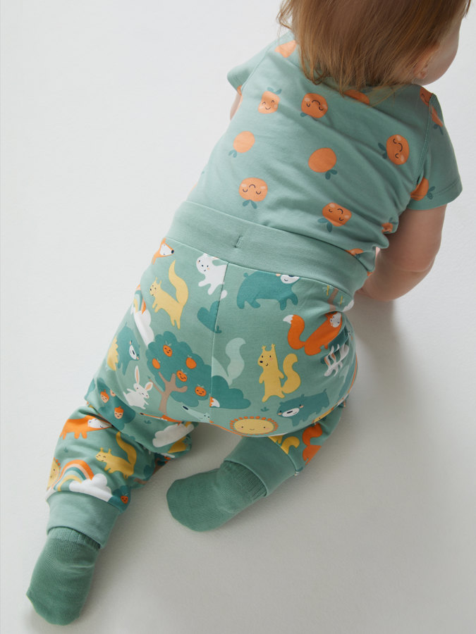 Short-sleeved babygrow with animal print Short-sleeved babygrow with animal print