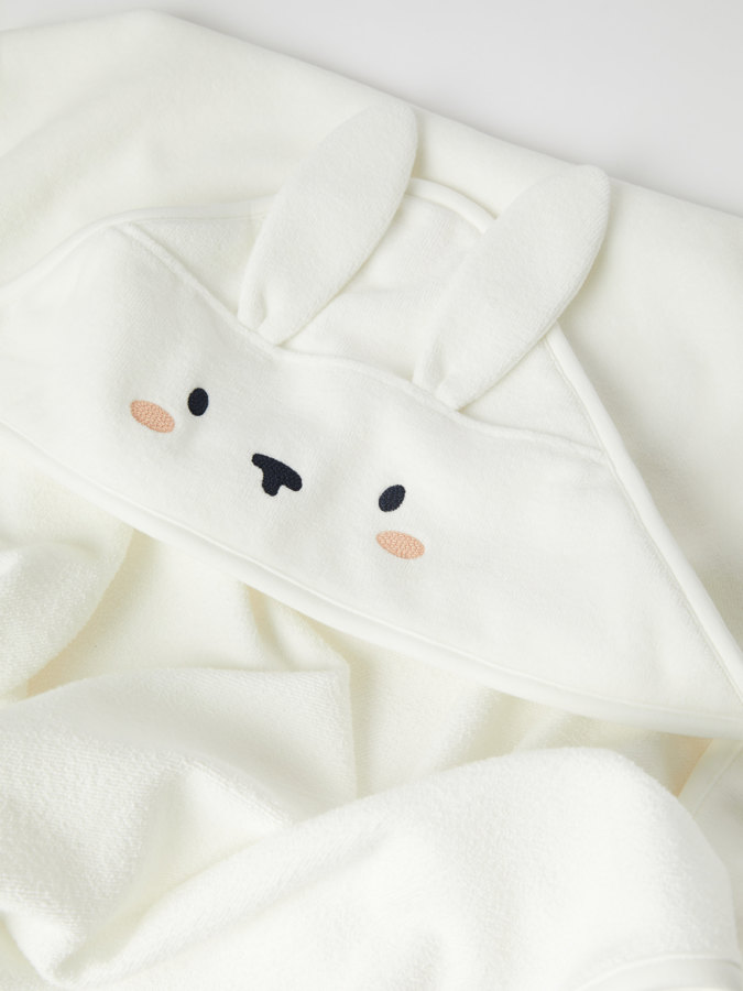Bath towel with rabbit hood