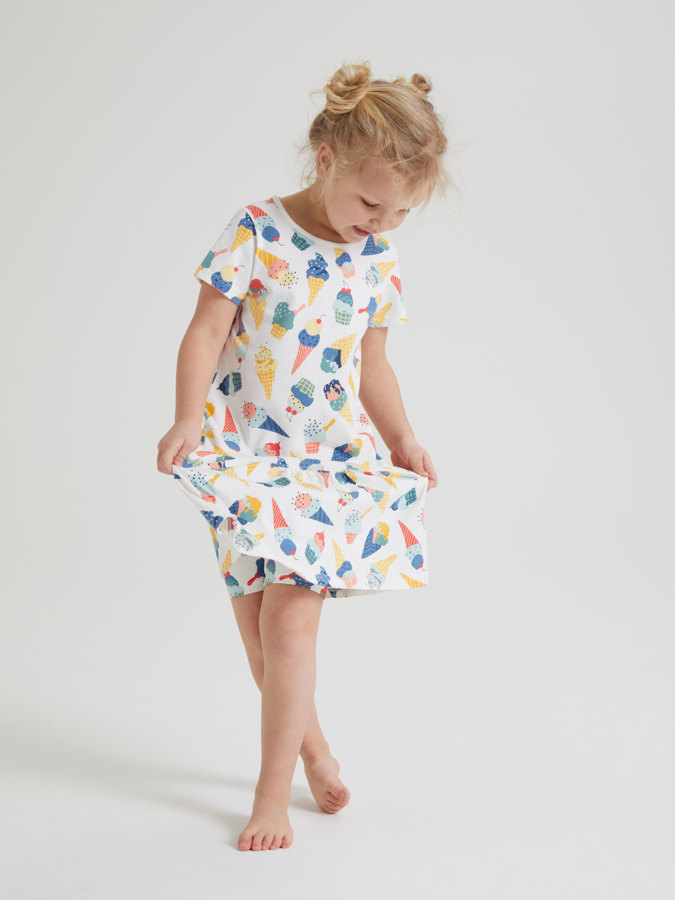 Dress with gathered skirt and ice-cream print Dress with gathered skirt and ice-cream print
