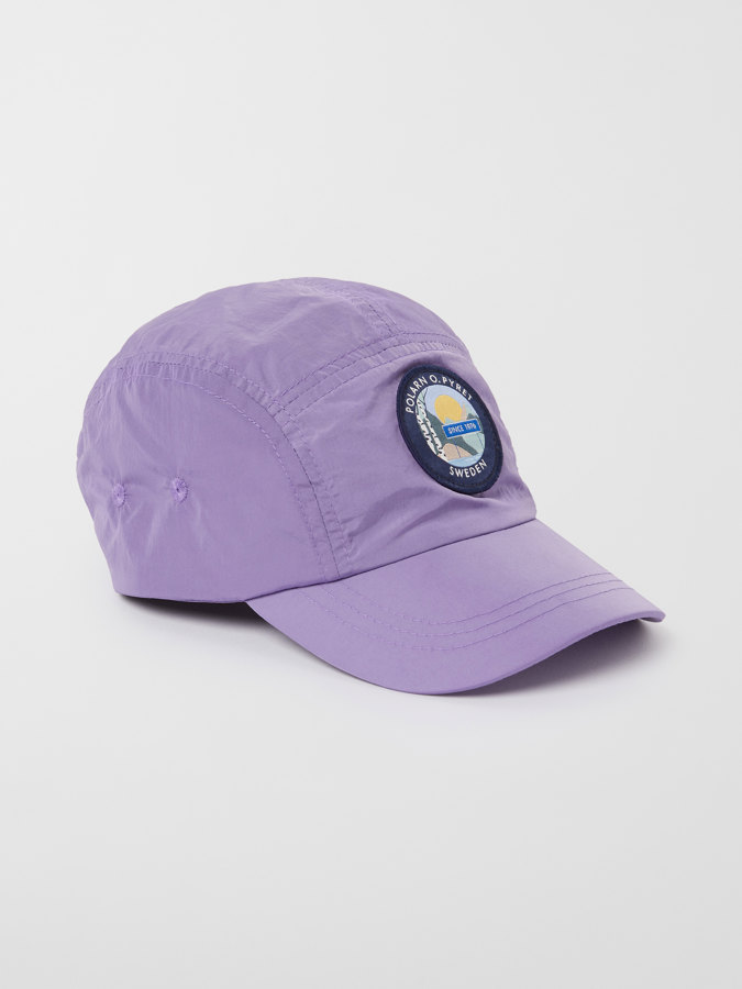 Water-repellent cap in solid color