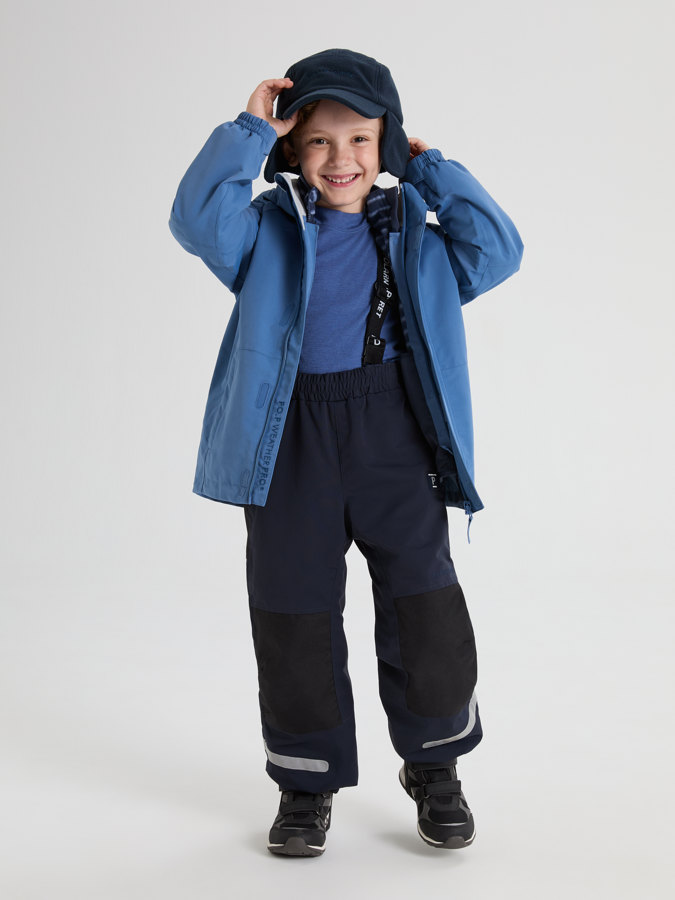 Long-sleeve base layer top in merino wool