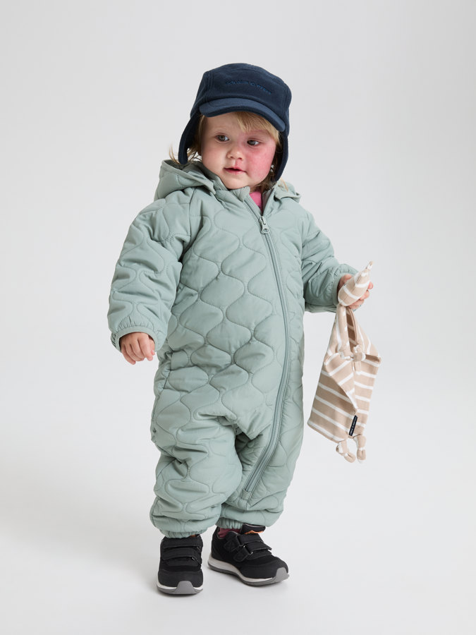 Solid color, lightly padded, windproof all-in-one