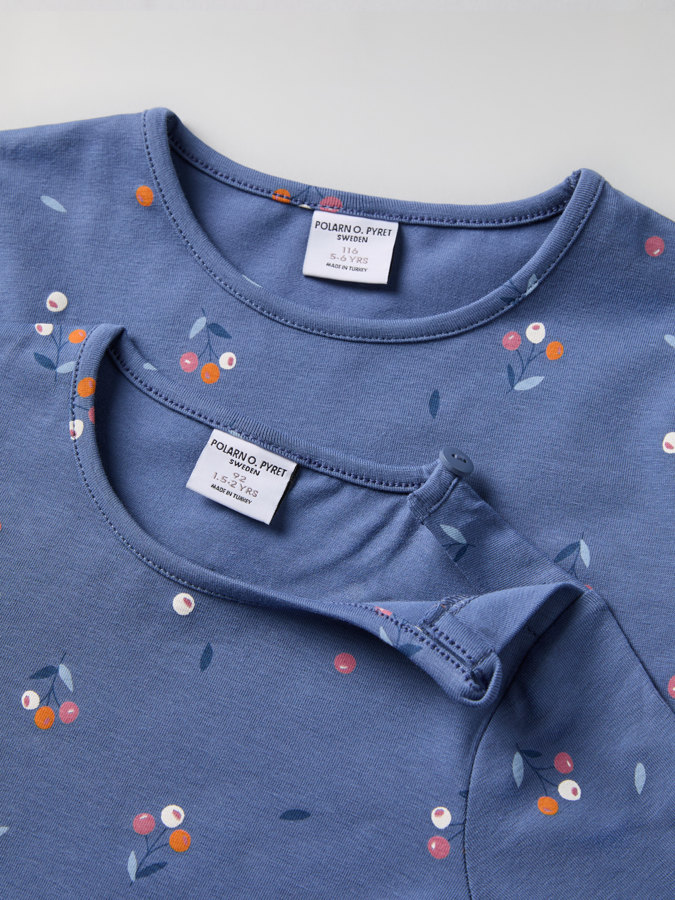 Long-sleeve floral top Long-sleeve floral top