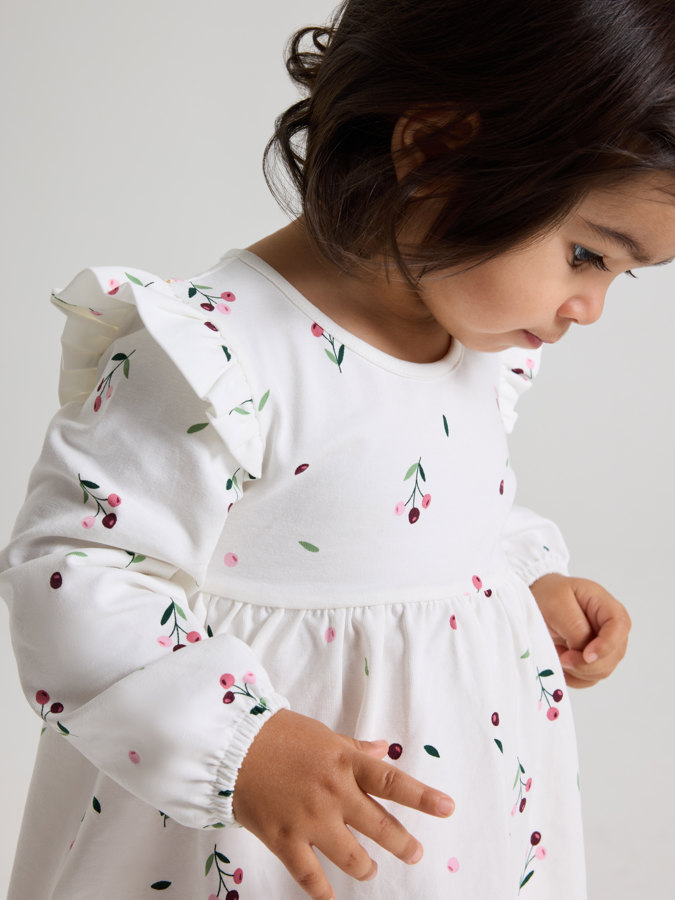 Floral dress with ruffles