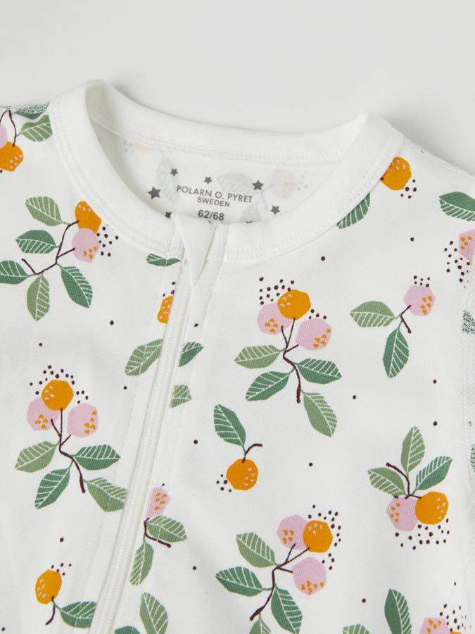sleepsuit with berry print