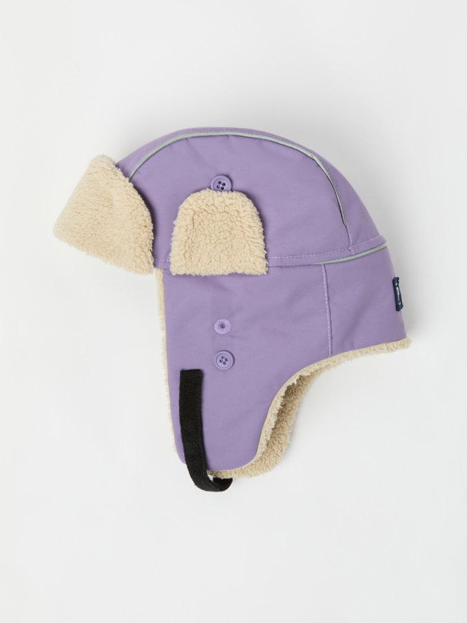 Waterproof hat with pile lining