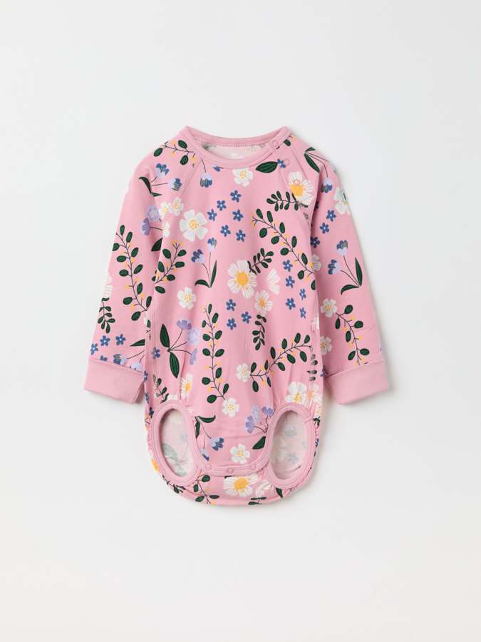 Extendable floral babygrow