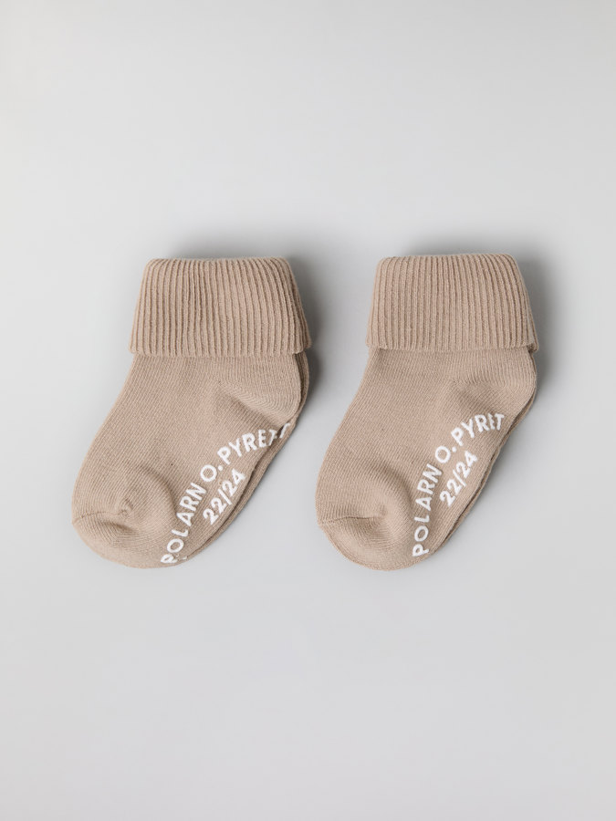2-pack of solid color anti-slip socks