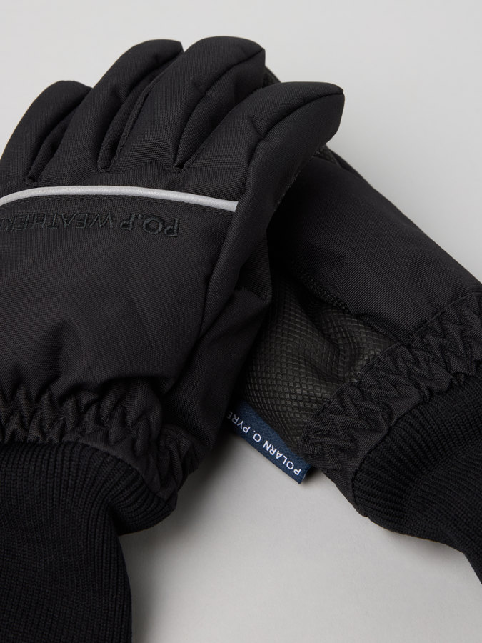 Waterproof padded gloves