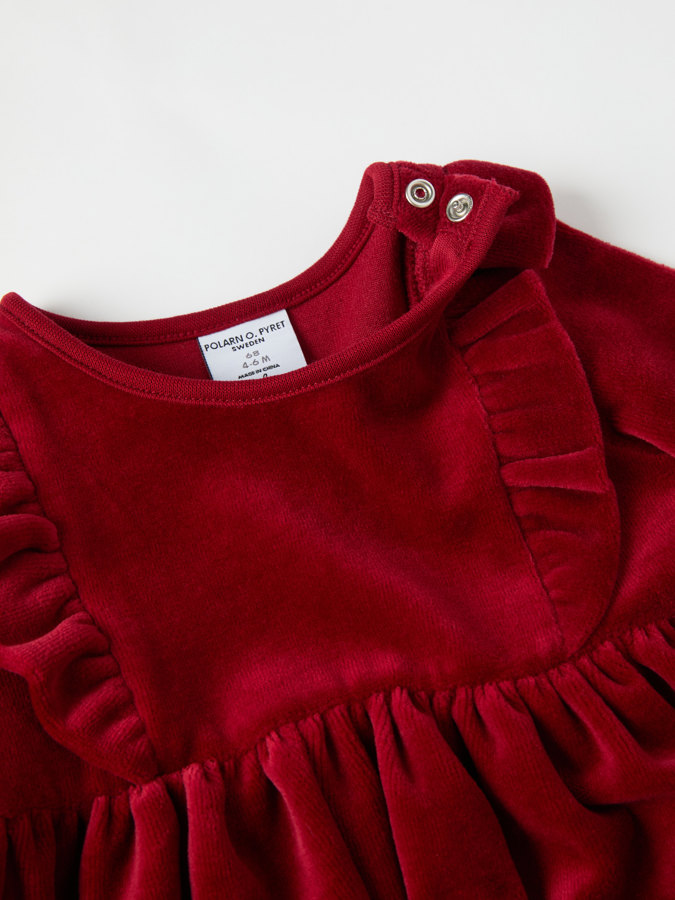 Dress with ruffles