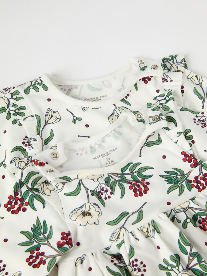 Floral dress with ruffles