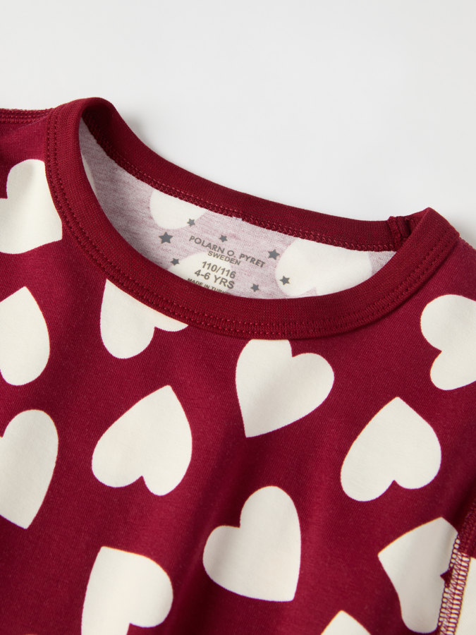 Pyjamas with heart print