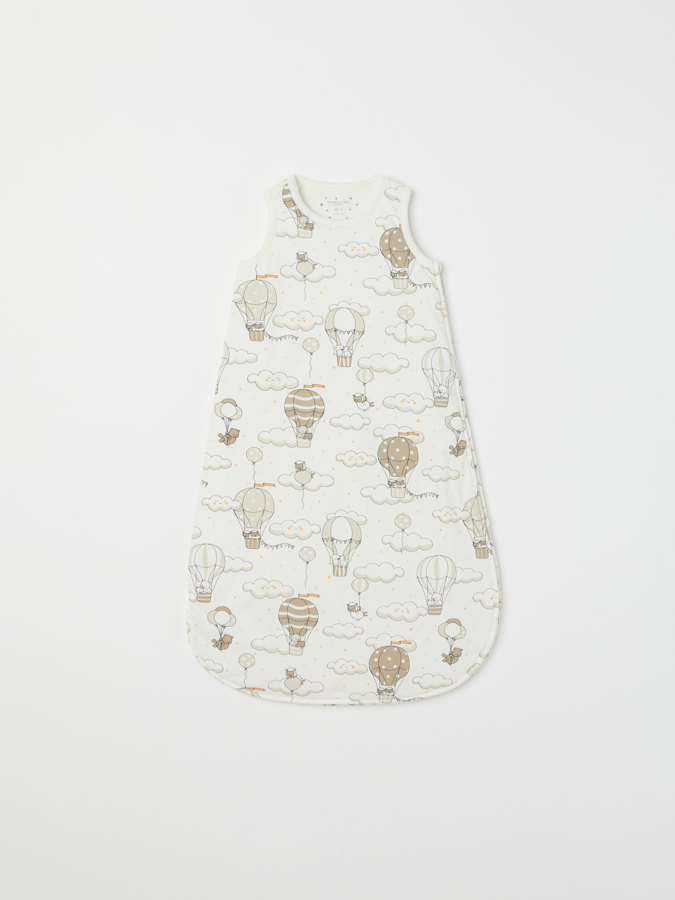 Padded sleeping bag with air balloon print