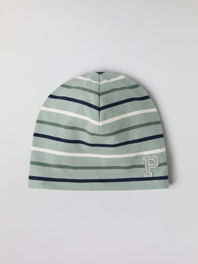 Striped jersey beanie with "P" appliqué