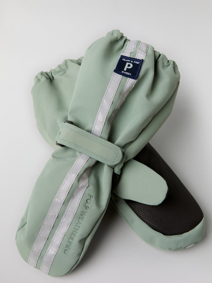 Waterproof mittens