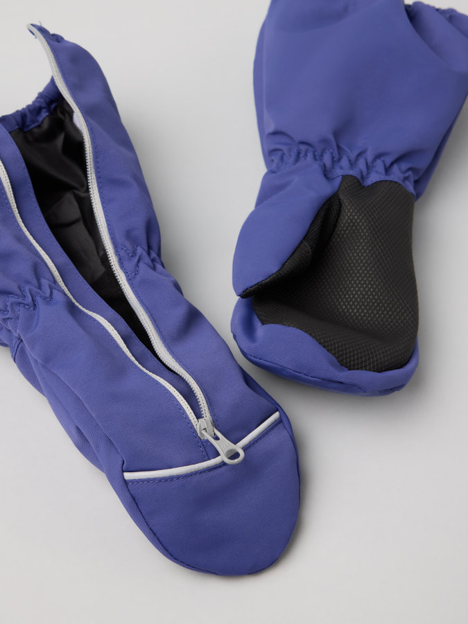 Waterproof mittens with zipper