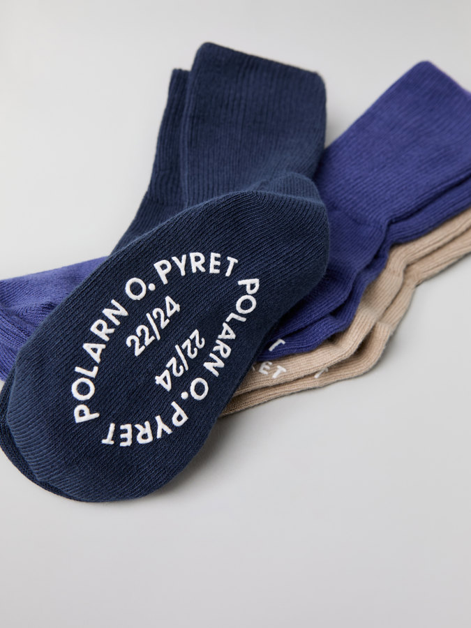 3-pack of anti-slip socks