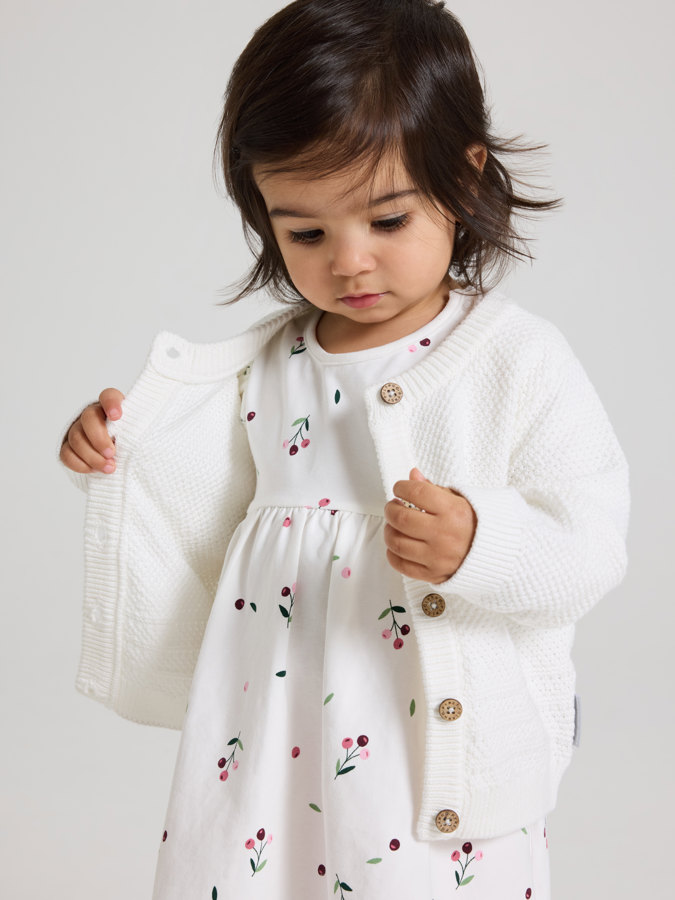 Knitted cardigan