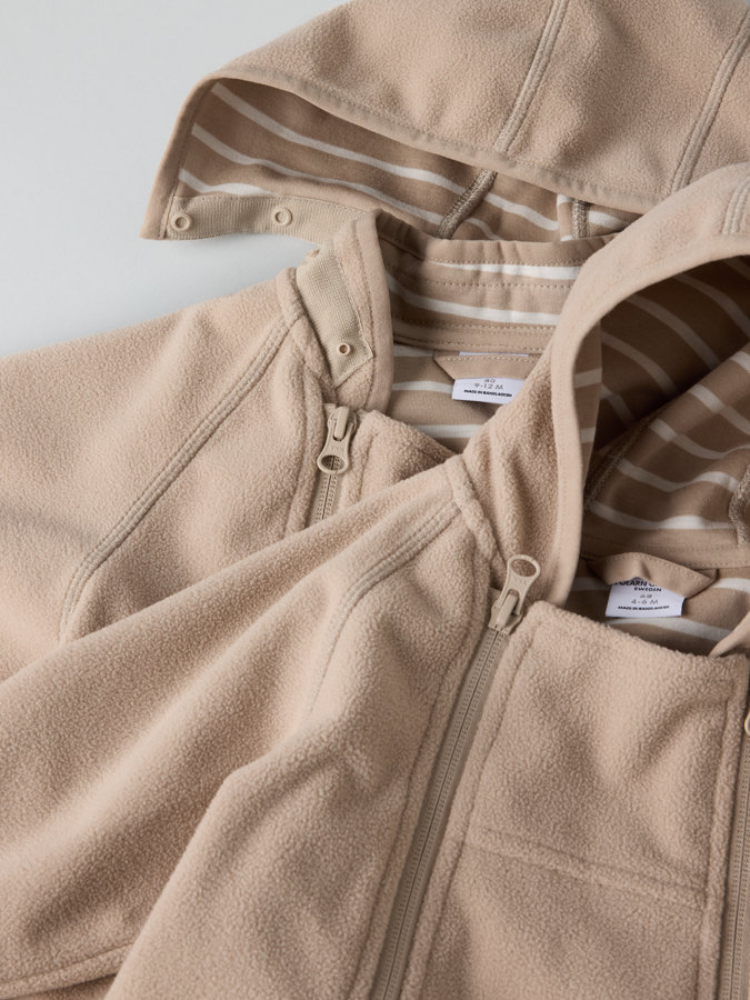 Stripe fleece all-in-one Stripe fleece all-in-one