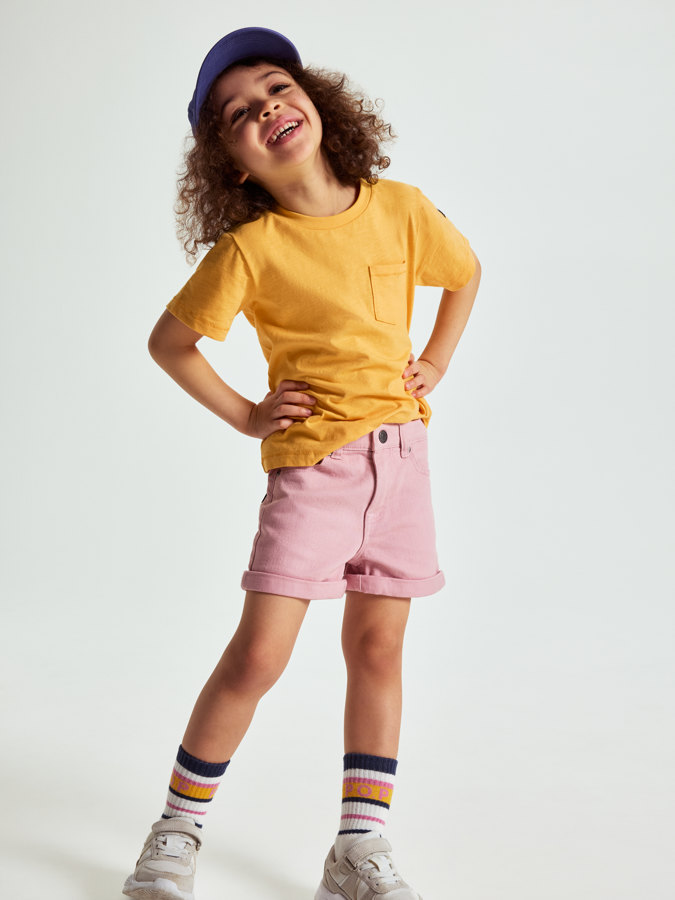 Denim shorts with pockets