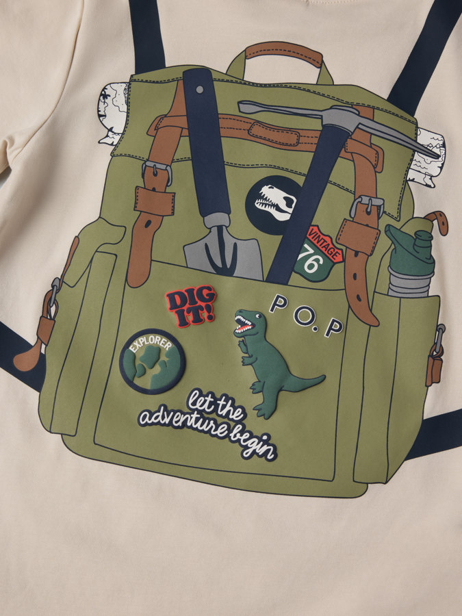 T-shirt with adventure print
