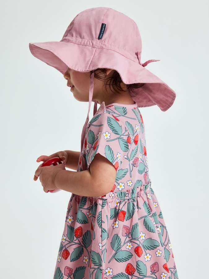 Woven sun hat with UV protection Woven sun hat with UV protection