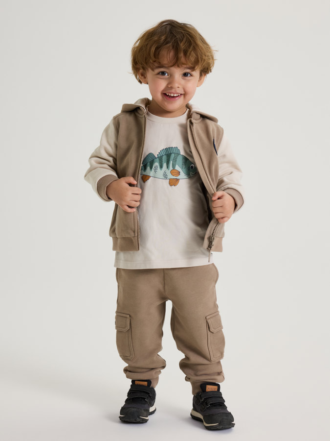 Sweatpants with cargo pockets