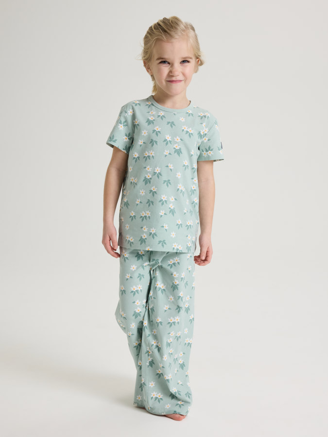 Short-sleeved floral pyjamas