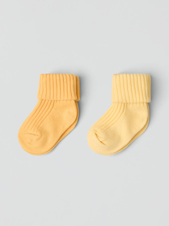 2-pack of socks