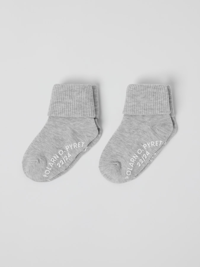 2-pack of anti-slip socks