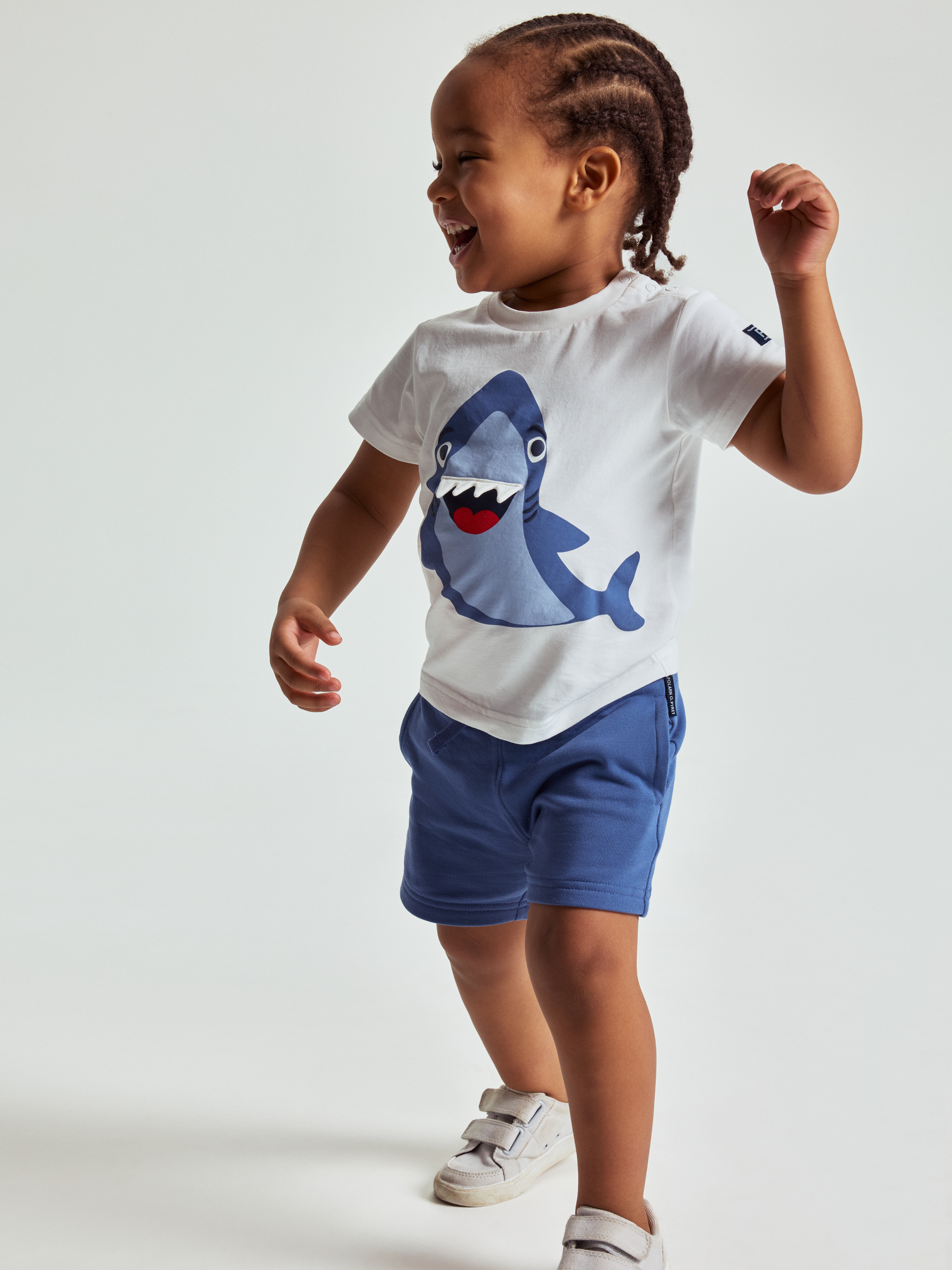 T-shirt with shark print