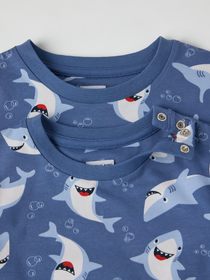 T-shirt with shark print