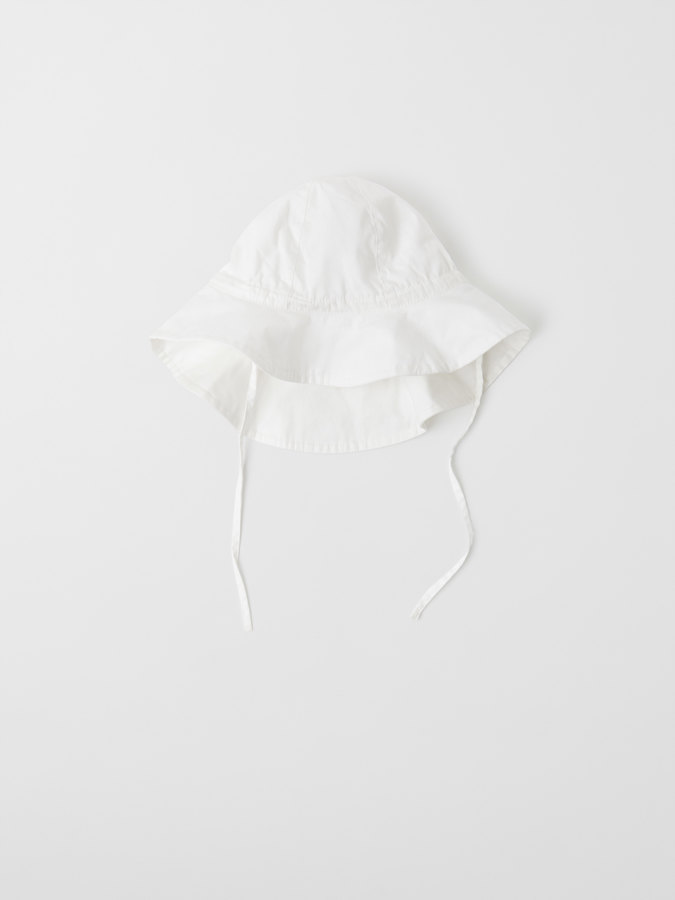 Woven sun hat with UV protection