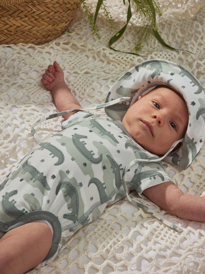 Jersey sun hat with crocodile print Jersey sun hat with crocodile print