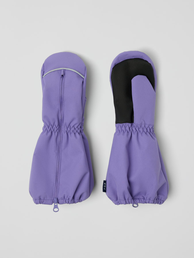 Waterproof mittens with zipper