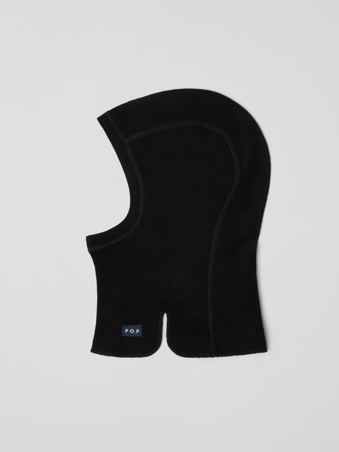 Solid color balaclava in merino wool