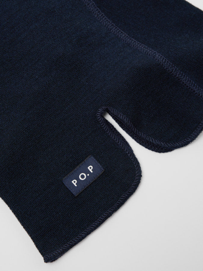 Solid color balaclava in merino wool