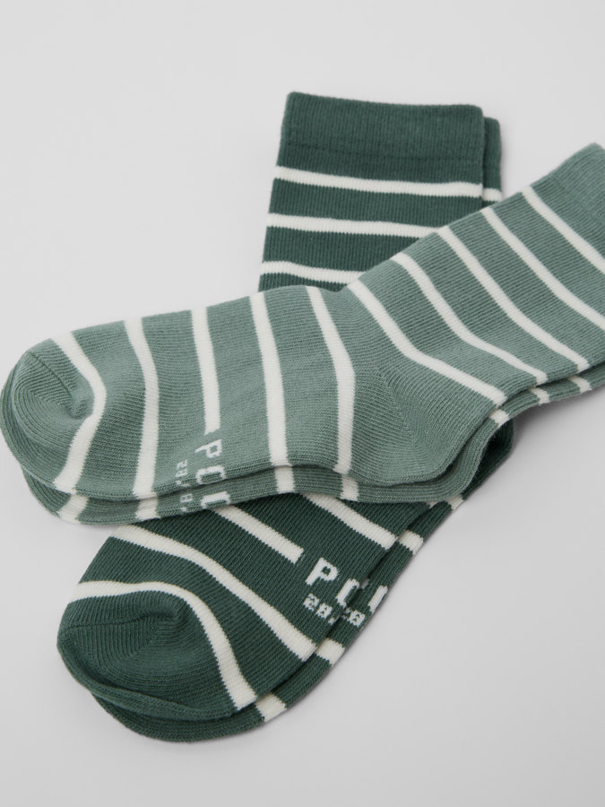 2-pack of striped socks